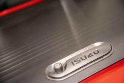 2025 Isuzu D-MAX X-TERRAIN