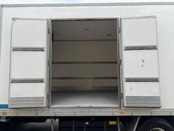 2011 Isuzu Frr 500 WHITE