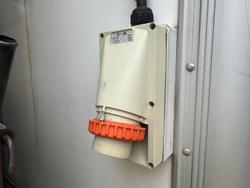 2011 Isuzu Frr 500 WHITE