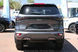 2025 Isuzu
MU-X LS-T