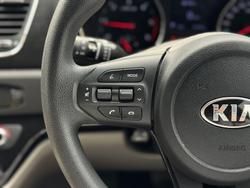 2020 Kia
                Carnival S