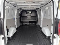 2025 Volkswagen Transporter TDI390