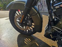 2017 HARLEY-DAVIDSON FLHRXS ROAD KING SPECIAL Green