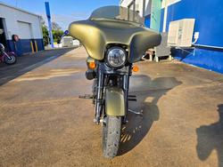 2017 HARLEY-DAVIDSON FLHRXS ROAD KING SPECIAL Green