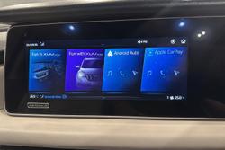 2024 Mahindra XUV700 AX7