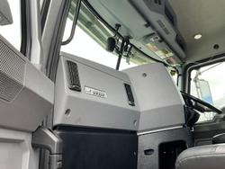 2023 Mack Clxt Superliner 214000Klm 4679 H 110 Rt $218000+Gst MACK CLXT SUPERLINER 685