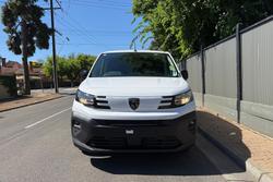 2025 Peugeot Partner Pro