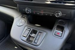 2025 Peugeot Partner Pro