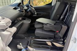 2025 Peugeot Partner Pro