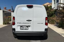 2025 Peugeot Partner Pro