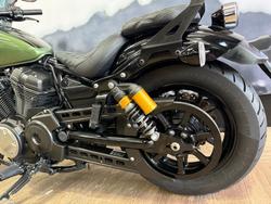 2014 Yamaha BOLT R-SPEC GREEN