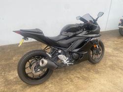 2024 Yamaha YZF-R3 Black
