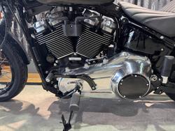 2025 Harley-davidson FXBB STREET BOB (117) Vivid Black