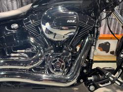 2016 Harley-davidson FXSB SOFTAIL BREAKOUT Black
