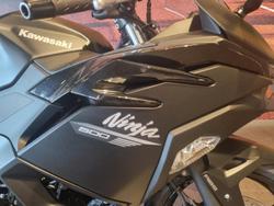 2025 Kawasaki Ninja 500 (EX500G) Ninja Black