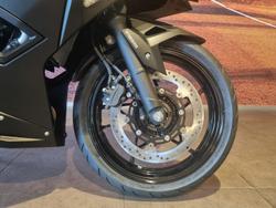 2025 Kawasaki Ninja 500 (EX500G) Ninja Black