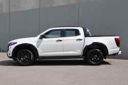 2025 Mazda BT-50 SP