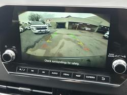 2023 Mitsubishi
Outlander LS