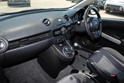 2012 Mazda
2 Neo