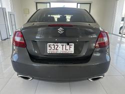 2010 Suzuki Kizashi XLS FR Grey