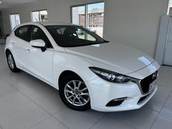 2017 Mazda 3 Maxx