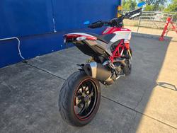 2017 Ducati 939 HYPERMOTARD Red