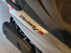 2025 Piaggio Beverly 400 S Beverly Grey