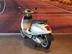 2025 Vespa Primavera Tech 150 Primavera Silver