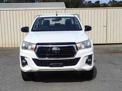 2020 Toyota
Hilux SR