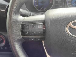 2020 Toyota
Hilux SR