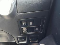 2018 Toyota
                Hilux SR