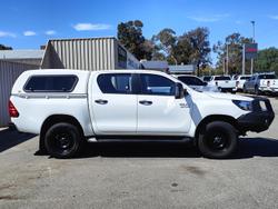 2018 Toyota
                Hilux SR