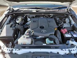 2019 Toyota
                Hilux SR Hi-Rider