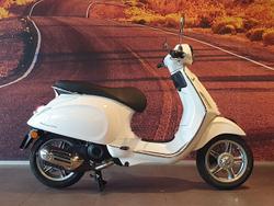 Vespa Primavera 50 4T