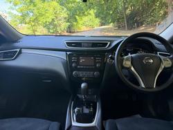 2015 Nissan
X-TRAIL ST