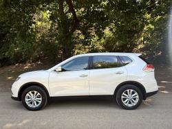 2015 Nissan
X-TRAIL ST