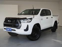 2020 Toyota Hilux SR