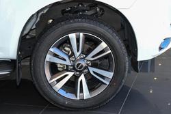 2023 Isuzu MU-X LS-T MY23 4X4 Dual Range Mineral White