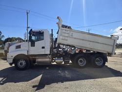 2015 Iveco
Powerstar 6400