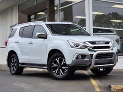 2020 Isuzu
MU-X LS-T