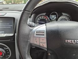 2020 Isuzu
                MU-X LS-T