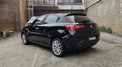 2017 Alfa Romeo Giulietta Super Series 2 Alfa Black
