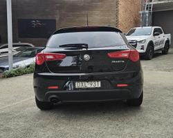 2017 Alfa Romeo Giulietta Super Series 2 Alfa Black