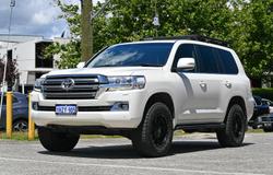2018 Toyota
Landcruiser VX