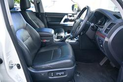 2018 Toyota
Landcruiser VX