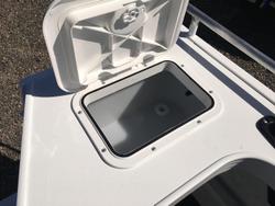 2023 Stacer 469 Outlaw Side Console