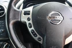 2013 Nissan
Dualis ST