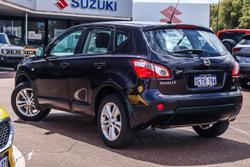 2013 Nissan
Dualis ST