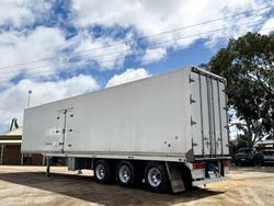 1999 FTE 22 Pallet Triaxle Refrigerated Trailer **Road Train**