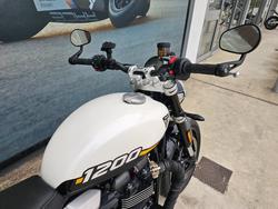 2024 Triumph BONNEVILLE SPEED TWIN 1200 White